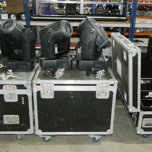 5037 - 2 x Mac 250 Krypton moving head lights supplied in a wheeled flight case