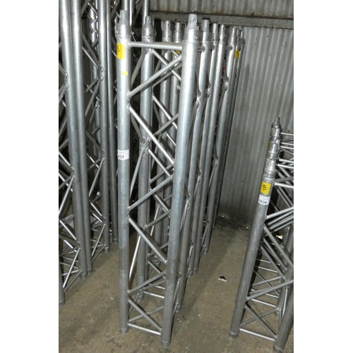 5537 - 4 x 1.5m lengths of F34 truss