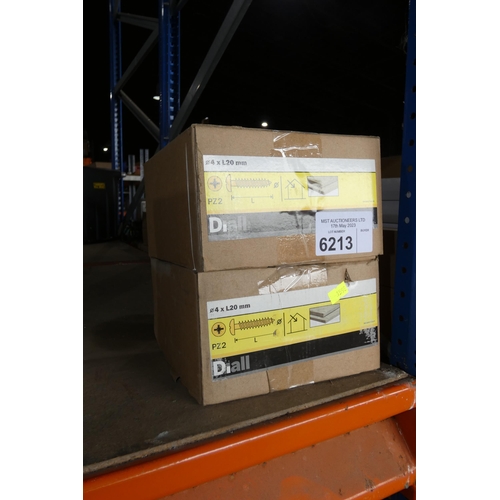 6213 - 2 x boxes of Diall 4 x L20mm screws