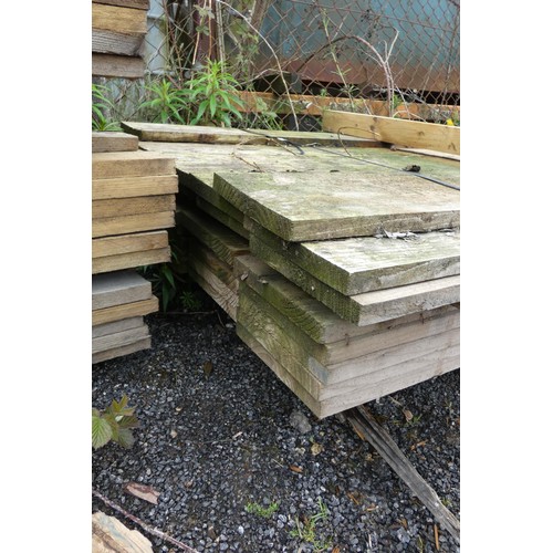 6839 - A quantity of timber measuring approx 19.5 x 2 x 300cm (bottom stack)