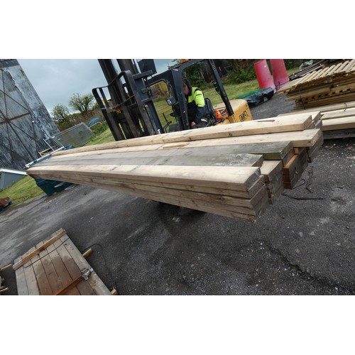 6858 - A quantity of timber comprising of 14 x 4 x 540cm (top stack)