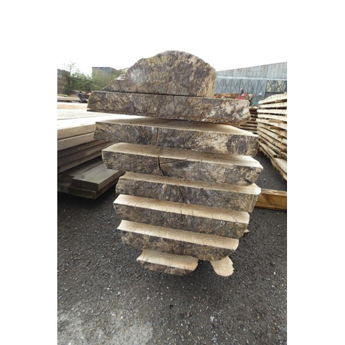 6874 - A quantity of Maple waney edge boards measuring up to approx 37cm x 4.5cm x 275cm