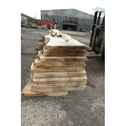 6875 - A quantity of Maple waney edge boards measuring up to approx 51cm x 3cm x 268cm