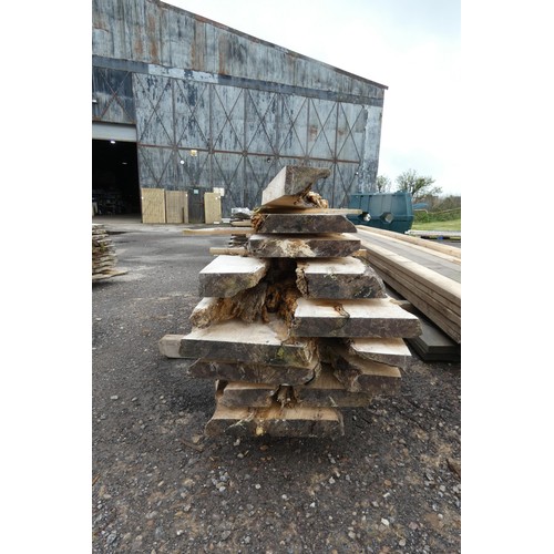 6876 - A quantity of Maple waney edge boards measuring up to approx 57cm x 5.5cm x 280cm