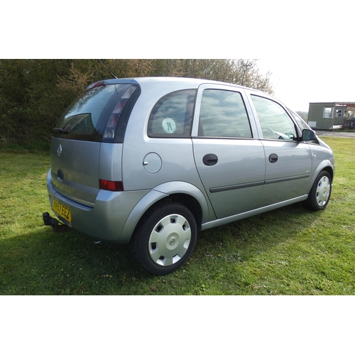 2 - Vauxhall  Mervia Life Twinport MPV Estate 1.4L 16V 5dr. Silver. Reg: HV57 EEZ, 12/09/2007, 5 speed m... 