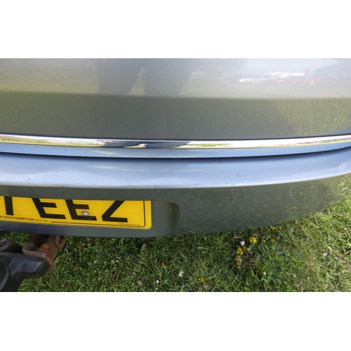 2 - Vauxhall  Mervia Life Twinport MPV Estate 1.4L 16V 5dr. Silver. Reg: HV57 EEZ, 12/09/2007, 5 speed m... 