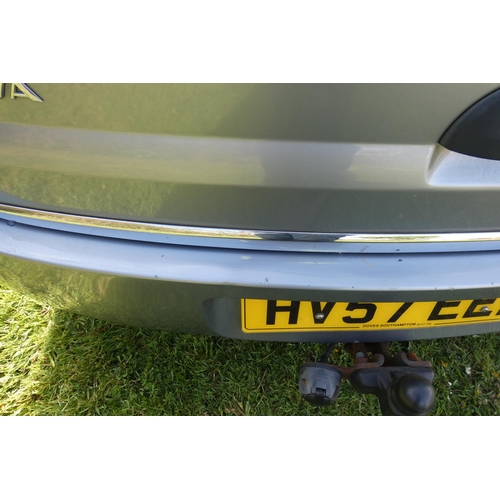 2 - Vauxhall  Mervia Life Twinport MPV Estate 1.4L 16V 5dr. Silver. Reg: HV57 EEZ, 12/09/2007, 5 speed m... 