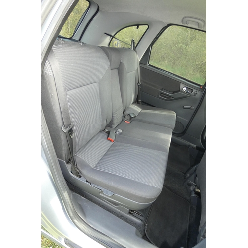 2 - Vauxhall  Mervia Life Twinport MPV Estate 1.4L 16V 5dr. Silver. Reg: HV57 EEZ, 12/09/2007, 5 speed m... 