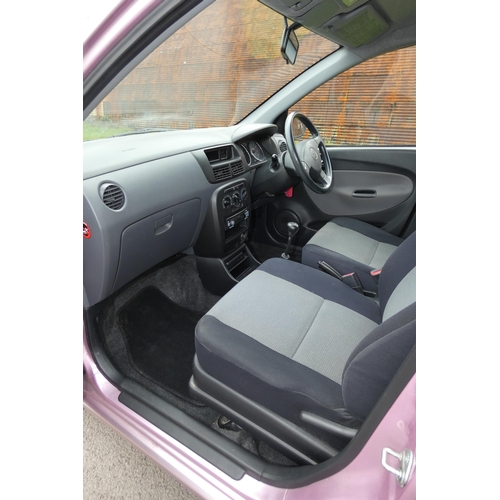 4 - Diahatsu Charade EL ( Pink) 1.0EL hatch back 5 Door, Reg.: WD55 GUG, 16/01/2006,  5 speed manual pet... 