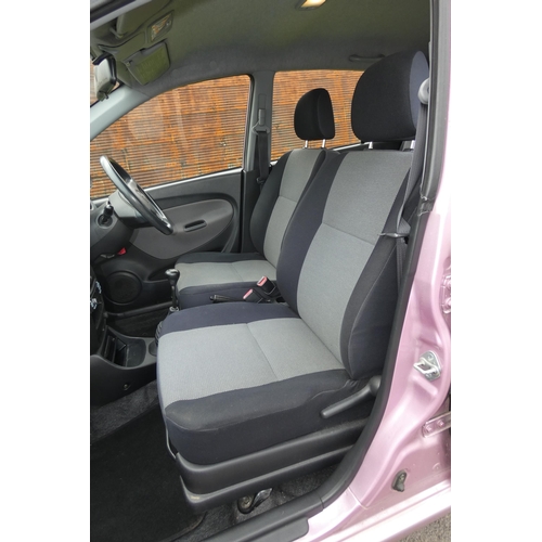 4 - Diahatsu Charade EL ( Pink) 1.0EL hatch back 5 Door, Reg.: WD55 GUG, 16/01/2006,  5 speed manual pet... 