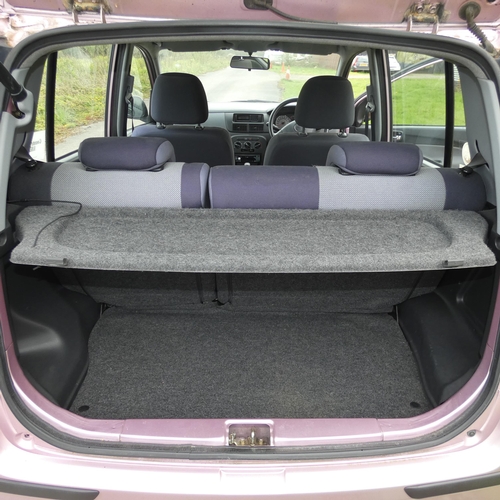 4 - Diahatsu Charade EL ( Pink) 1.0EL hatch back 5 Door, Reg.: WD55 GUG, 16/01/2006,  5 speed manual pet... 