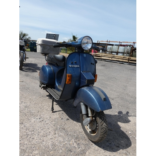 16 - Vespa Piaggio PX 200E motor scooter, Reg R886 DWS, 13/03/1998, 198cc petrol, MoT just expired 17/03/... 