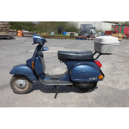 16 - Vespa Piaggio PX 200E motor scooter, Reg R886 DWS, 13/03/1998, 198cc petrol, MoT just expired 17/03/... 