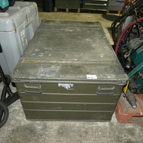 6711 - 1 x ex-MOD green metal flight case approx 117 x 77 x 51cm high