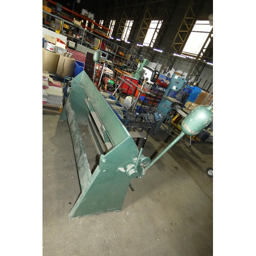 6798 - 1 x Edwards metal folder model 6FT.16G.A/S capacity approx 2030 x 1.5mm