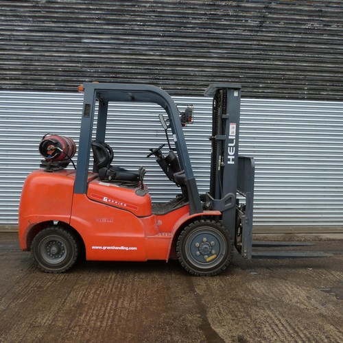 6813 - 1 x Heli gas forklift truck model FG30G, serial number 1J0527, capacity approx 3000kg, max lift heig... 