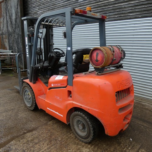 6813 - 1 x Heli gas forklift truck model FG30G, serial number 1J0527, capacity approx 3000kg, max lift heig... 