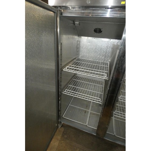 1135 - A mobile commercial stainless steel 2 door fridge by Polar type G594 - trade. Tested Working