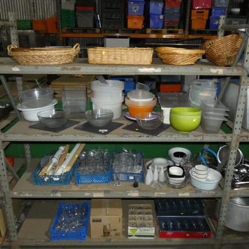 1074 - A large quantity of various catering related items including baskets, drinking glasses, food contain... 