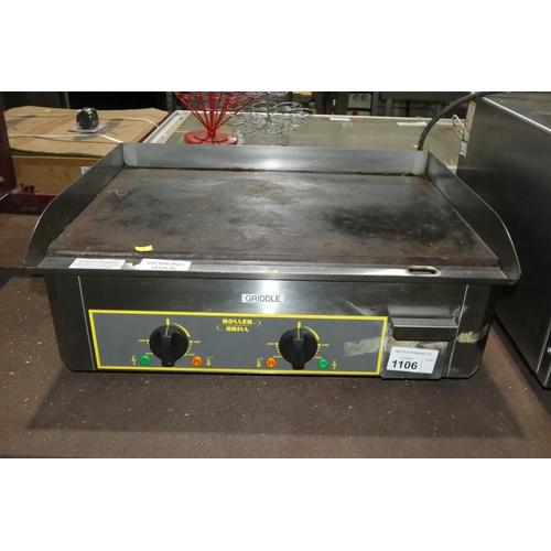 1106 - A commercial stainless steel griddle by Roller Grill  - trade