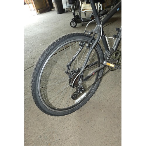 2125 - 1 x Ridgeback Cyclone mountain bike