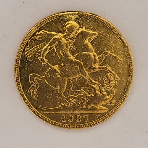 3186 - A gold sovereign 1887