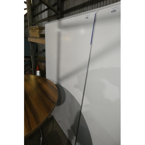 1386 - A large wall mounted white board approx 180x120