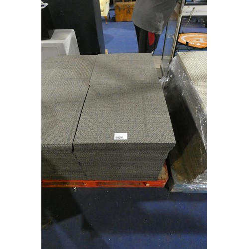 1424 - A quantity of approx 200 dark grey patterned carpet tiles approx 50x50cm