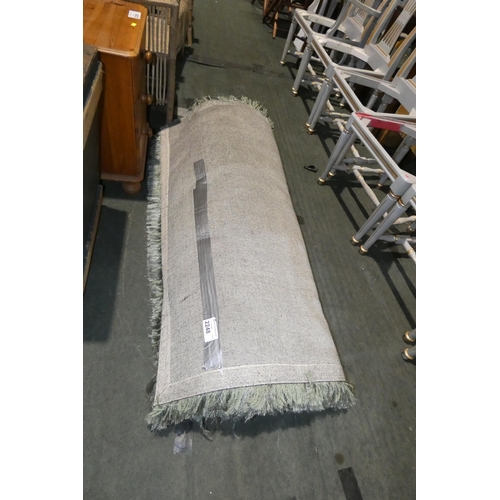 2248 - 1 x green shaggy rug approx 210 x 140cm