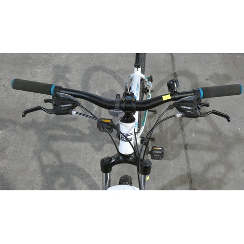 2282 - 1 x Carrera Vengeance mountain bike