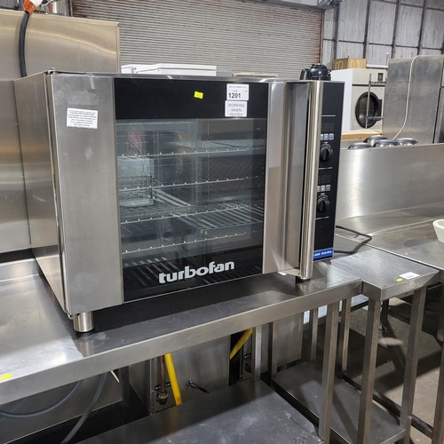 1201 - A commercial stainless steel fan oven by Blue Seal type Turbofan 240v - trade
Tested Working