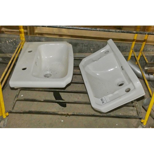 5018 - 2 x ceramic basins (no pedestals)