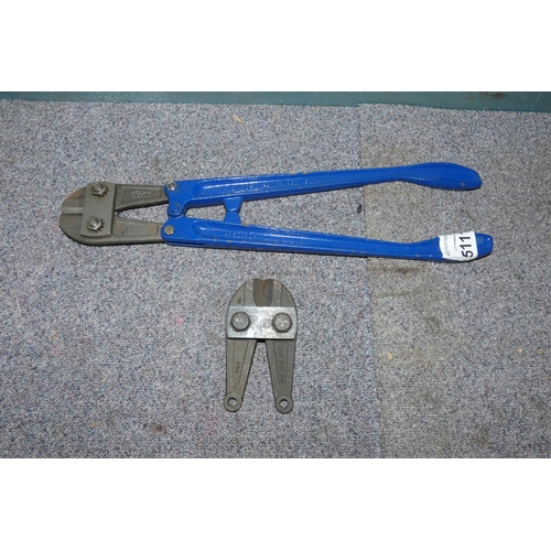 5111 - A set of Record bolt croppers with a spare set of unused jaws - 18 inch