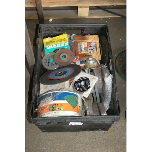 5133 - A quantity of various diamond and other blades etc. Contents of 1 plastic crate which is not include... 