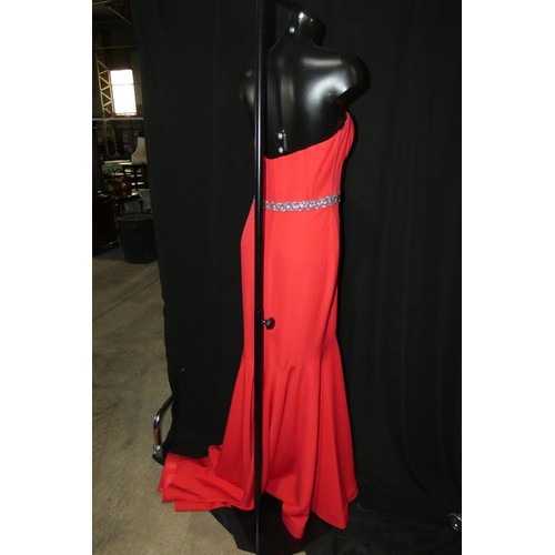 2262 - 1 x red Pia Michi evening dress, size 14, ID number 1916, manikin not included.