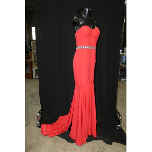 2262 - 1 x red Pia Michi evening dress, size 14, ID number 1916, manikin not included.