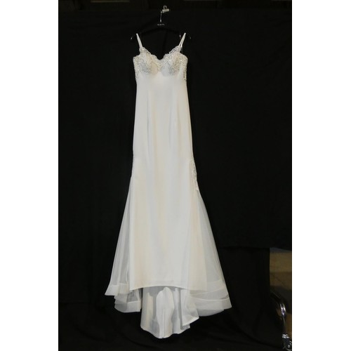 2376 - A white Pia Michi designer evening dress/summer wedding dress, size 12, please see pictures for more... 