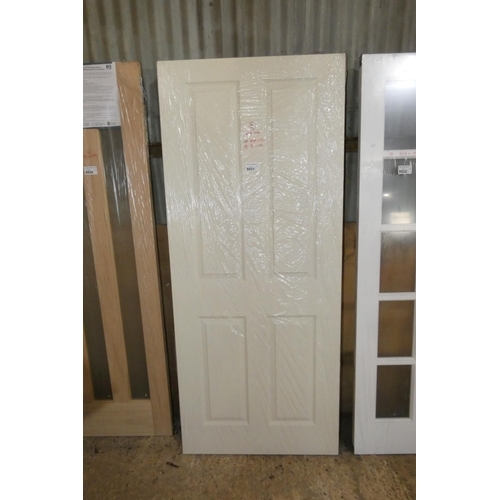 5931 - 2 x white doors comprising 1 at approx 838 x 1981mm and 1 at approx 762 x 1981mm