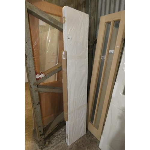 5934 - 1 x white bi-fold door overall approx 762 x 1981mm