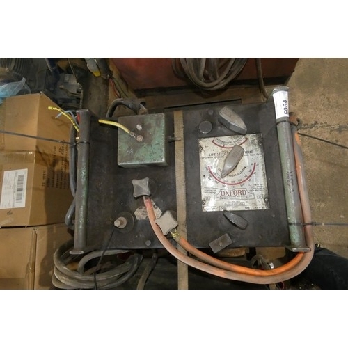 5064 - 1 x Oxford oil cooled welder