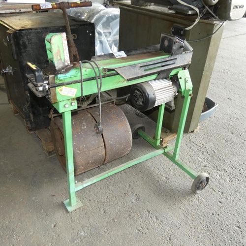 6193 - 1 ZYWT x log splitter with stand 240v