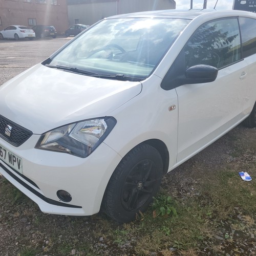 18 - White Seat Mii Design 3 dr hatchback, Reg VO67 WPV, 1st reg 28/09/2017, 5 speed manual Petrol. 999cc... 