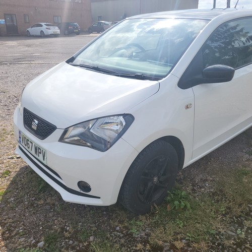 18 - White Seat Mii Design 3 dr hatchback, Reg VO67 WPV, 1st reg 28/09/2017, 5 speed manual Petrol. 999cc... 