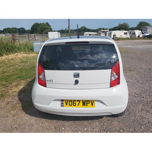 18 - White Seat Mii Design 3 dr hatchback, Reg VO67 WPV, 1st reg 28/09/2017, 5 speed manual Petrol. 999cc... 