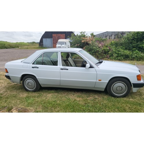 20 - White Mercedes 190E Auto 4 dr saloon, Reg K336 EYY, 1st reg. 18/01/1993, 4 speed auto saloon petrol ... 