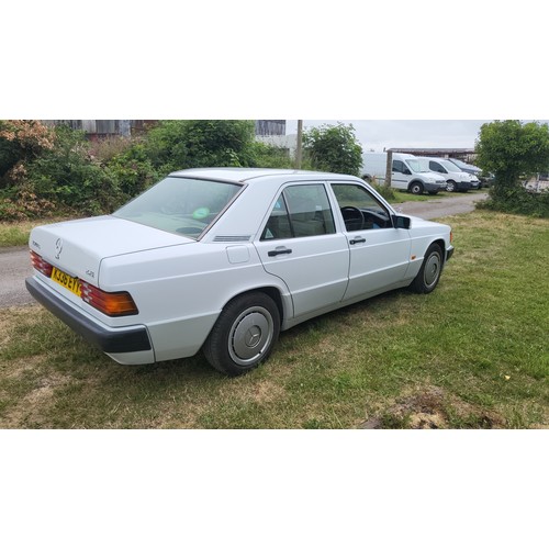 20 - White Mercedes 190E Auto 4 dr saloon, Reg K336 EYY, 1st reg. 18/01/1993, 4 speed auto saloon petrol ... 