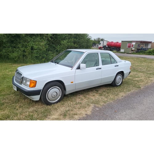 20 - White Mercedes 190E Auto 4 dr saloon, Reg K336 EYY, 1st reg. 18/01/1993, 4 speed auto saloon petrol ... 