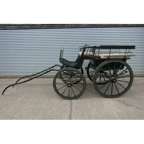 38 - Horse drawn 4 wheeled carriage / wagonette, early 1900s, French, restored for a wedding 10 years ago... 