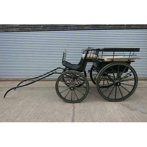 38 - Horse drawn 4 wheeled carriage / wagonette, early 1900s, French, restored for a wedding 10 years ago... 