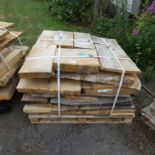 6221 - 1 pallet containing a qty of various hardwood slabs, mainly oak